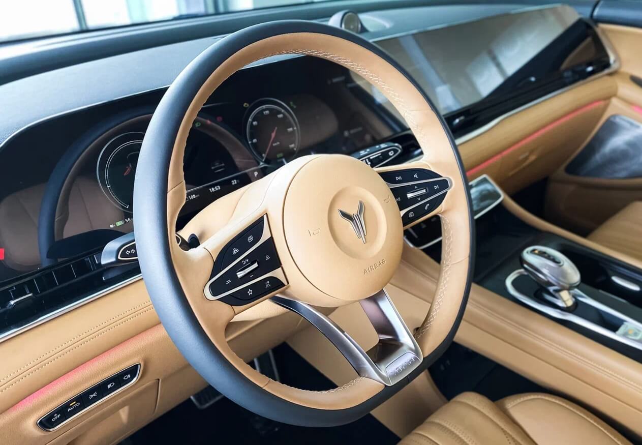 VOAYH DREAM EV у официального дилера